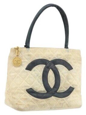 CHANEL Standard Tote Bag Canvas Beige Gold CC Auth BSZ077